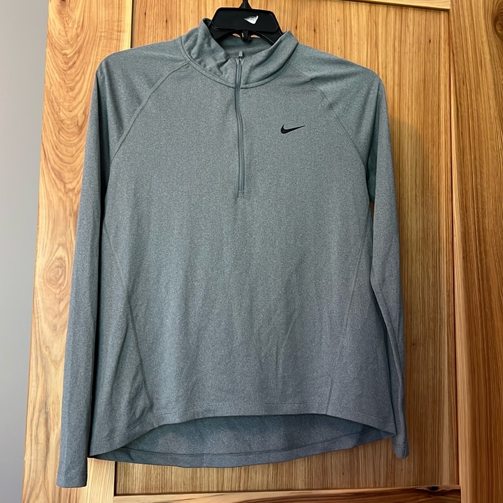 Nike Women’s 1/4 Zip Dri-Fit Pullover